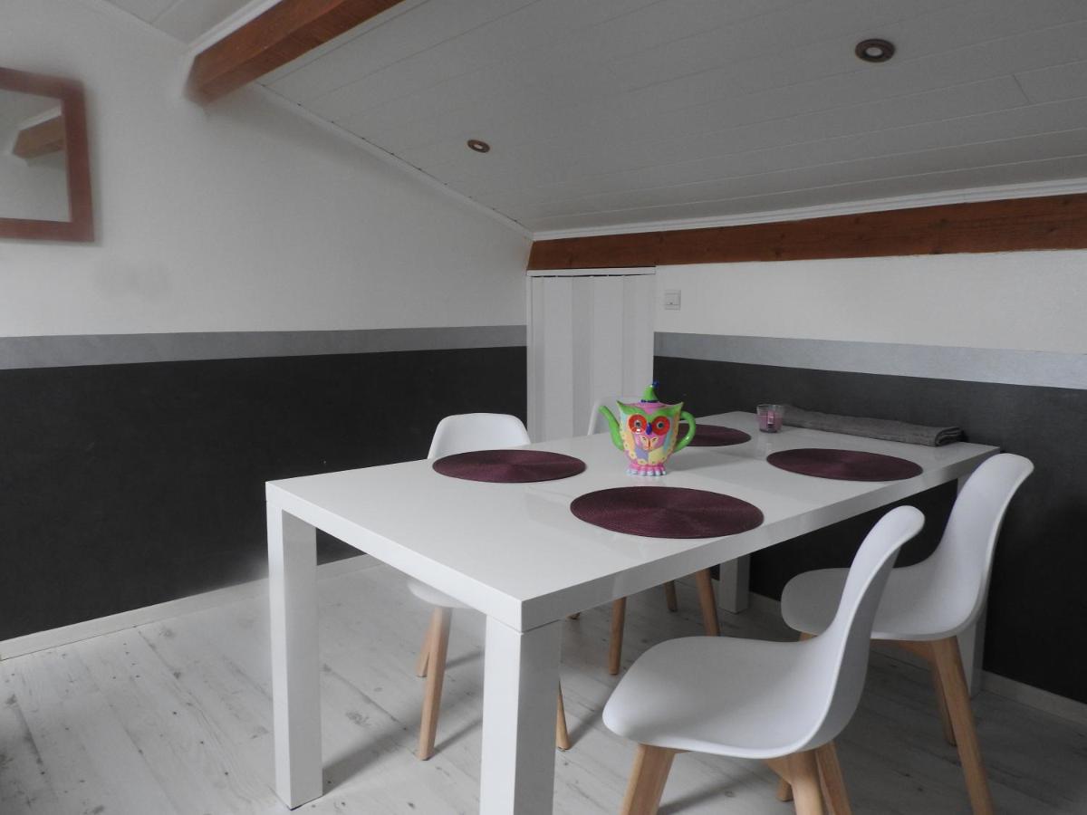 Appartement Mansarde Et Climatise 50 M2 Pompignan  المظهر الخارجي الصورة